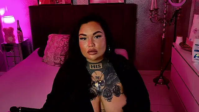 Snapshot of _MelinaCurves_ chatting on 2, 3, 2025  MelinaCurves  online show from 2, 3, 2025