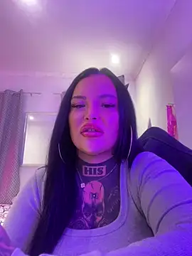 Snapshot of _MelinaCurves_ chatting on 28, 9, 2025  MelinaCurves  online show from 28, 9, 2025