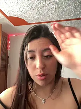 Sofhi corolinne31 online show from 6, 12, 2024