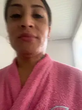 Snapshot of Afroditahott chatting on 6, 10, 2025 Afroditahott online show from 6, 10, 2025