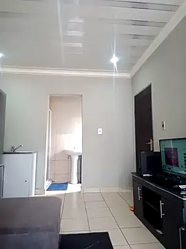 SQUITBOOTY online show from 11, 2, 2025