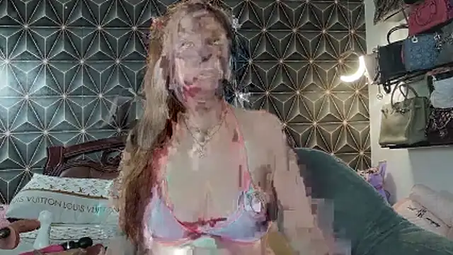 yummymeily online show from 4, 4, 2026