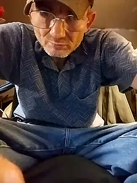 ROBERT0516 online show from 5, 11, 2025