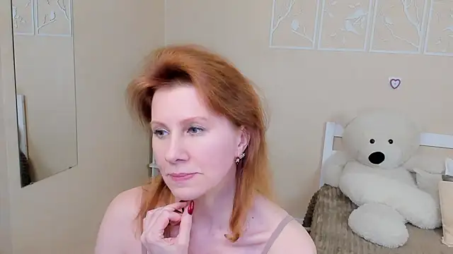 FoxySophia online show from 9, 3, 2025