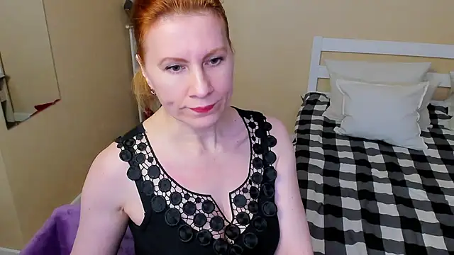 FoxySophia online show from 6, 11, 2025