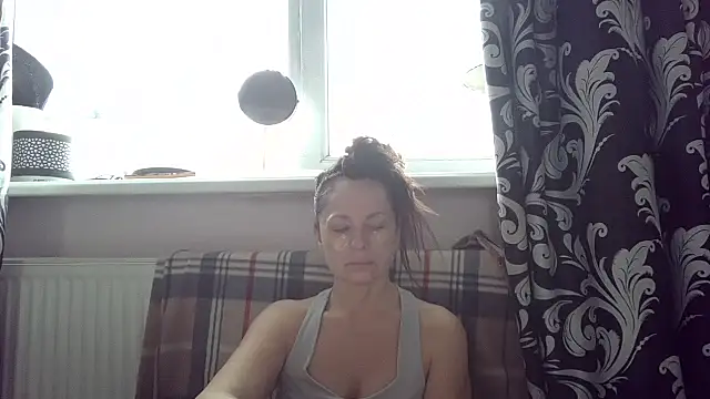 Snapshot of LindaStarS chatting on 20, 2, 2026 LindaStarS online show from 20, 2, 2026