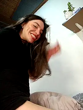 Snapshot of loveuu-bae chatting on 6, 1, 2025 loveuu-bae online show from 6, 1, 2025