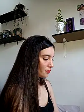 Snapshot of loveuu-bae chatting on 19, 2, 2025 loveuu-bae online show from 19, 2, 2025