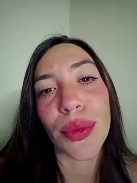 Snapshot of loveuu-bae chatting on 9, 9, 2025 loveuu-bae online show from 9, 9, 2025