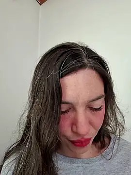 Snapshot of loveuu-bae chatting on 17, 9, 2025 loveuu-bae online show from 17, 9, 2025