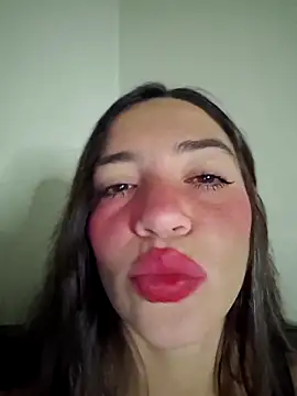 loveuu-bae online show from 27, 3, 2026