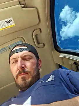 UncutHammer69 online show from 11, 4, 2026