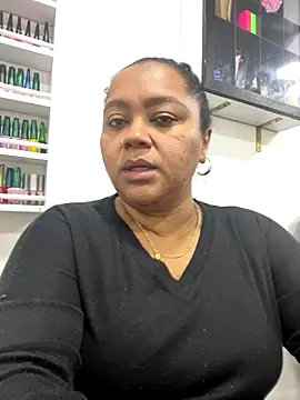 Snapshot of yanza2002 chatting on 12, 11, 2025 yanza2002 online show from 12, 11, 2025