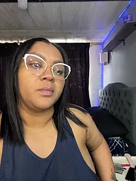 Snapshot of yanza2002 chatting on 8, 2, 2026 yanza2002 online show from 8, 2, 2026