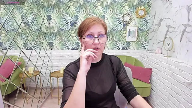 Snapshot of Paris_Cherry chatting on 10, 3, 2025 Paris Cherry online show from 10, 3, 2025