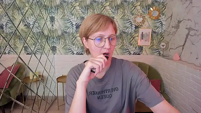 Paris Cherry online show from 30, 5, 2026