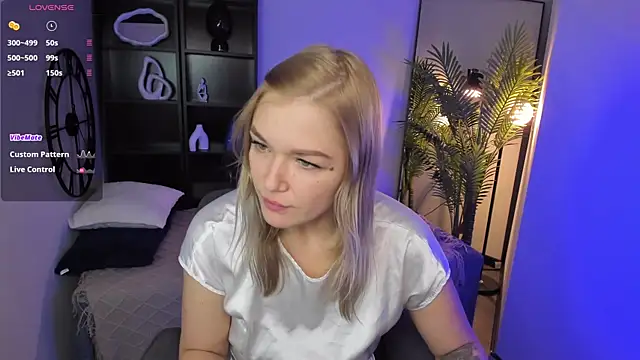 BellaDreamy online show from 5, 12, 2025