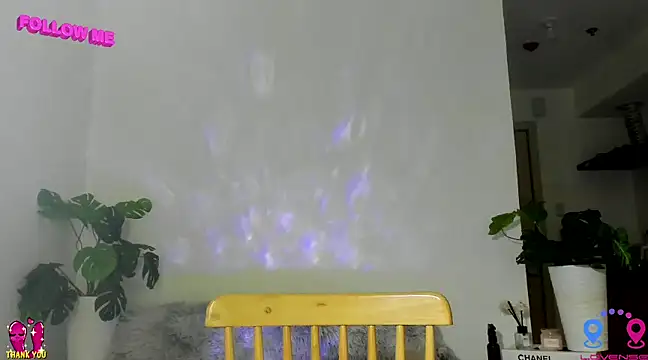 Snapshot of hottycrishina chatting on 1, 2, 2025 hottycrishina online show from 1, 2, 2025