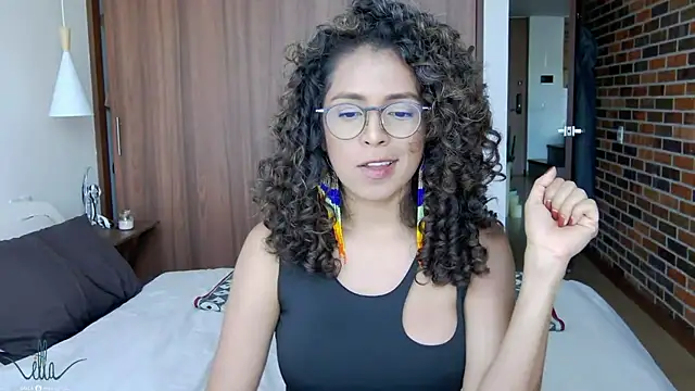 Snapshot of illaroom chatting on 3, 12, 2024 illaroom online show from 3, 12, 2024