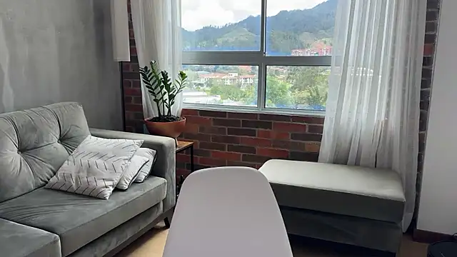 Snapshot of illaroom chatting on 18, 3, 2025 illaroom online show from 18, 3, 2025