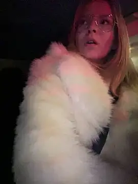 Snapshot of AnastasiaAniess chatting on 6, 1, 2025 AnastasiaAniess online show from 6, 1, 2025