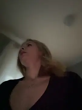 Snapshot of AnastasiaAniess chatting on 19, 3, 2025 AnastasiaAniess online show from 19, 3, 2025