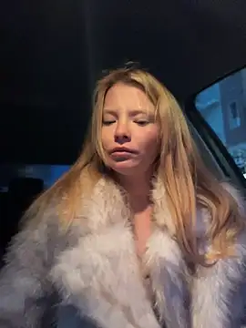 AnastasiaAniess online show from 13, 4, 2026