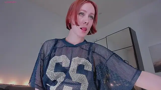 Snapshot of LilianKroft chatting on 18, 6, 2026 LilianKroft online show from 18, 6, 2026