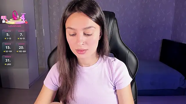 Snapshot of EllaFresh chatting on 18, 10, 2025 EllaFresh online show from 18, 10, 2025