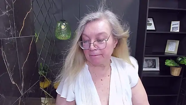 NataliMellow online show from 18, 1, 2025