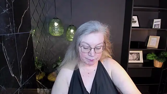 NataliMellow online show from 2, 3, 2026