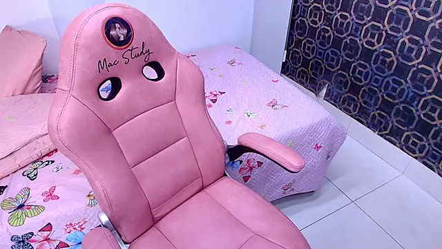 Snapshot of sarakaisy chatting on 16, 1, 2025 sarakaisy online show from 16, 1, 2025