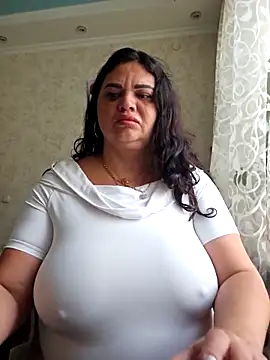 Snapshot of littleRikka chatting on 5, 11, 2025 littleRikka online show from 5, 11, 2025