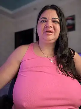 Snapshot of littleRikka chatting on 28, 11, 2025 littleRikka online show from 28, 11, 2025