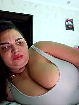 Snapshot of littleRikka chatting on 21, 12, 2025 littleRikka online show from 21, 12, 2025