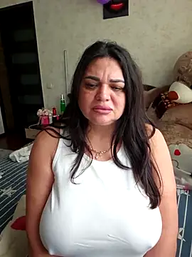 littleRikka online show from 13, 4, 2026