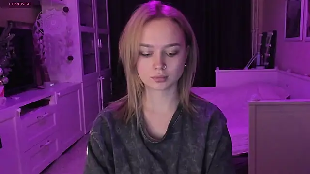 Snapshot of MaryDreaminess chatting on 19, 1, 2025 MaryDreaminess online show from 19, 1, 2025