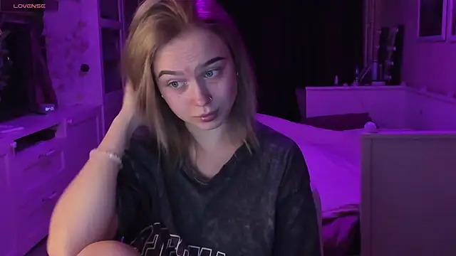 Snapshot of MaryDreaminess chatting on 22, 1, 2025 MaryDreaminess online show from 22, 1, 2025