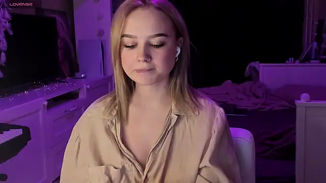 Snapshot of MaryDreaminess chatting on 6, 2, 2025 MaryDreaminess online show from 6, 2, 2025