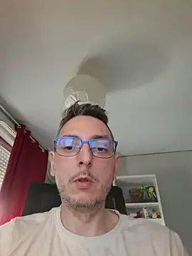 Snapshot of cplcokins34 chatting on 18, 7, 2026 cplcokins34 online show from 18, 7, 2026