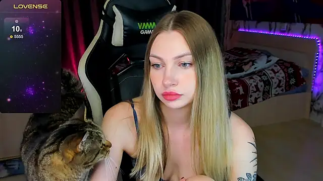 BiMolly online show from 30, 9, 2025