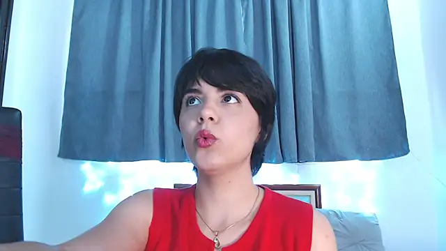 mia collins x online show from 13, 4, 2026