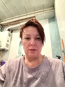  lady red  online show from 15, 2, 2026