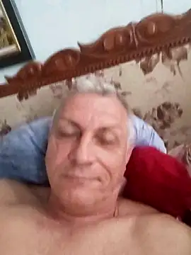  lady red  online show from 1, 4, 2026