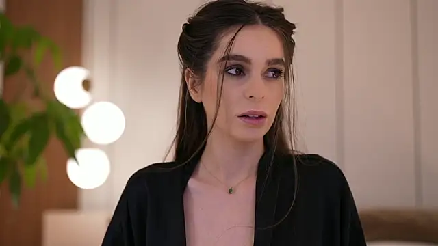 DoviaClaire online show from 15, 2, 2026