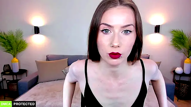 TheWoman   online show from 5, 6, 2026