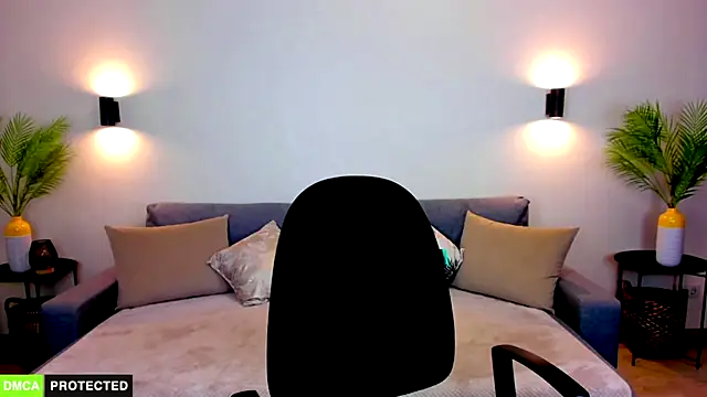 TheWoman   online show from 27, 7, 2026