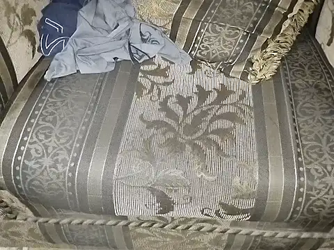 Snapshot of robertocastillo-2017 chatting on 9, 9, 2025 robertocastillo-2017 online show from 9, 9, 2025