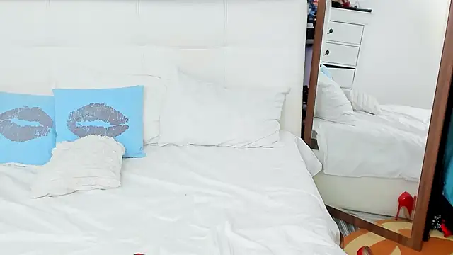 IvyHotFoxy online show from 6, 3, 2025