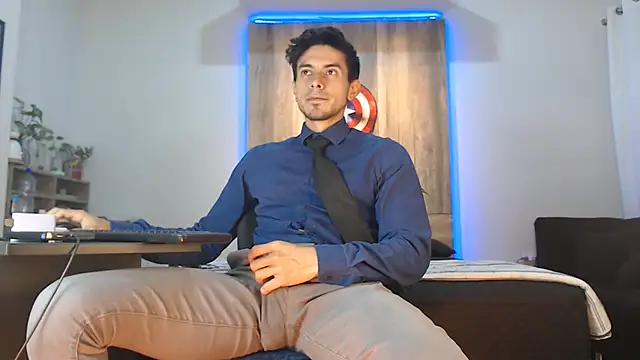 Snapshot of Andrew_4_ chatting on 29, 11, 2025 Andrew 4 online show from 29, 11, 2025